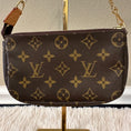 Load image into Gallery viewer, Mini Pochette Accessoires - Monogram
