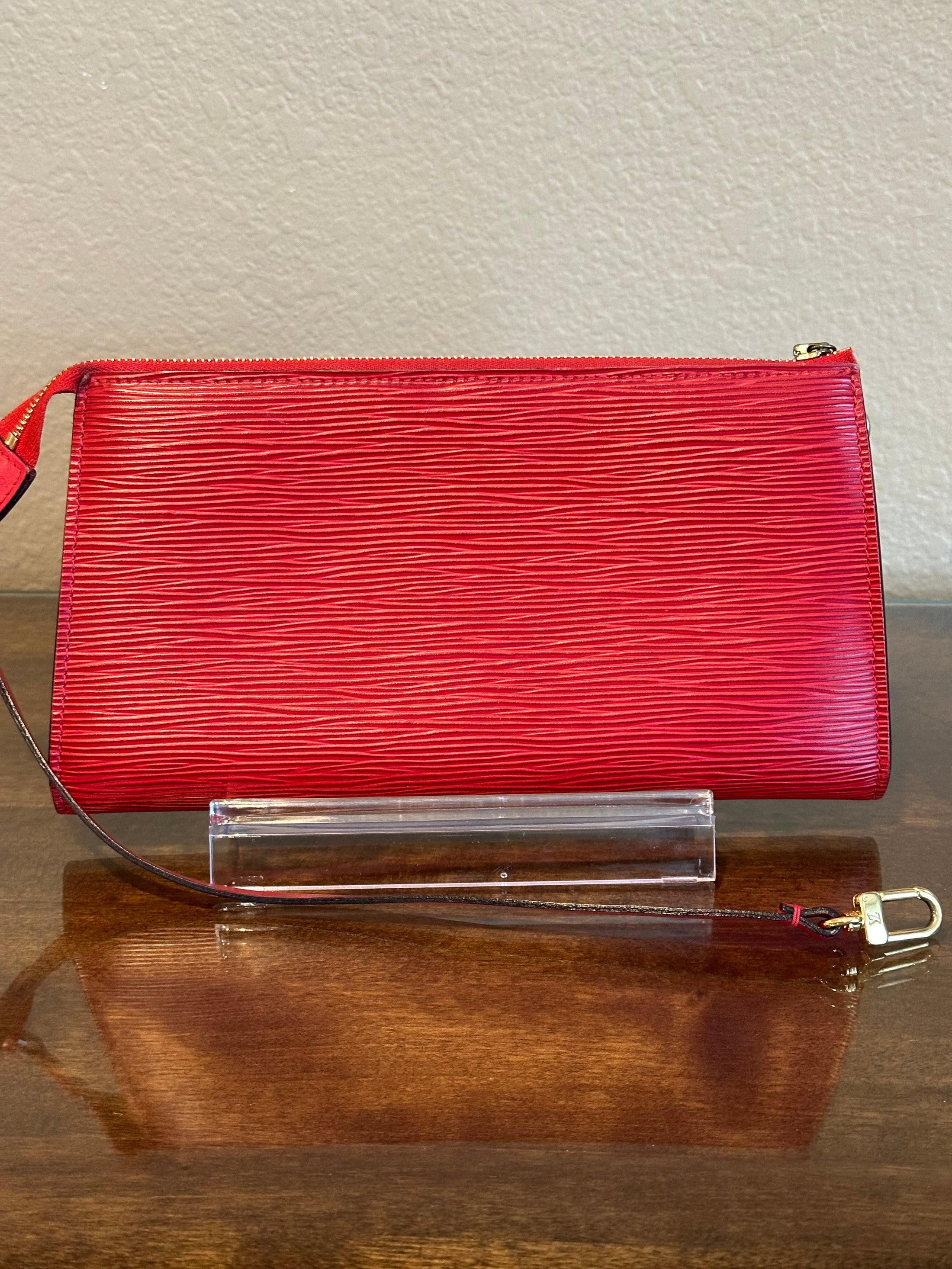 Pochette Accessoires in Red Epi