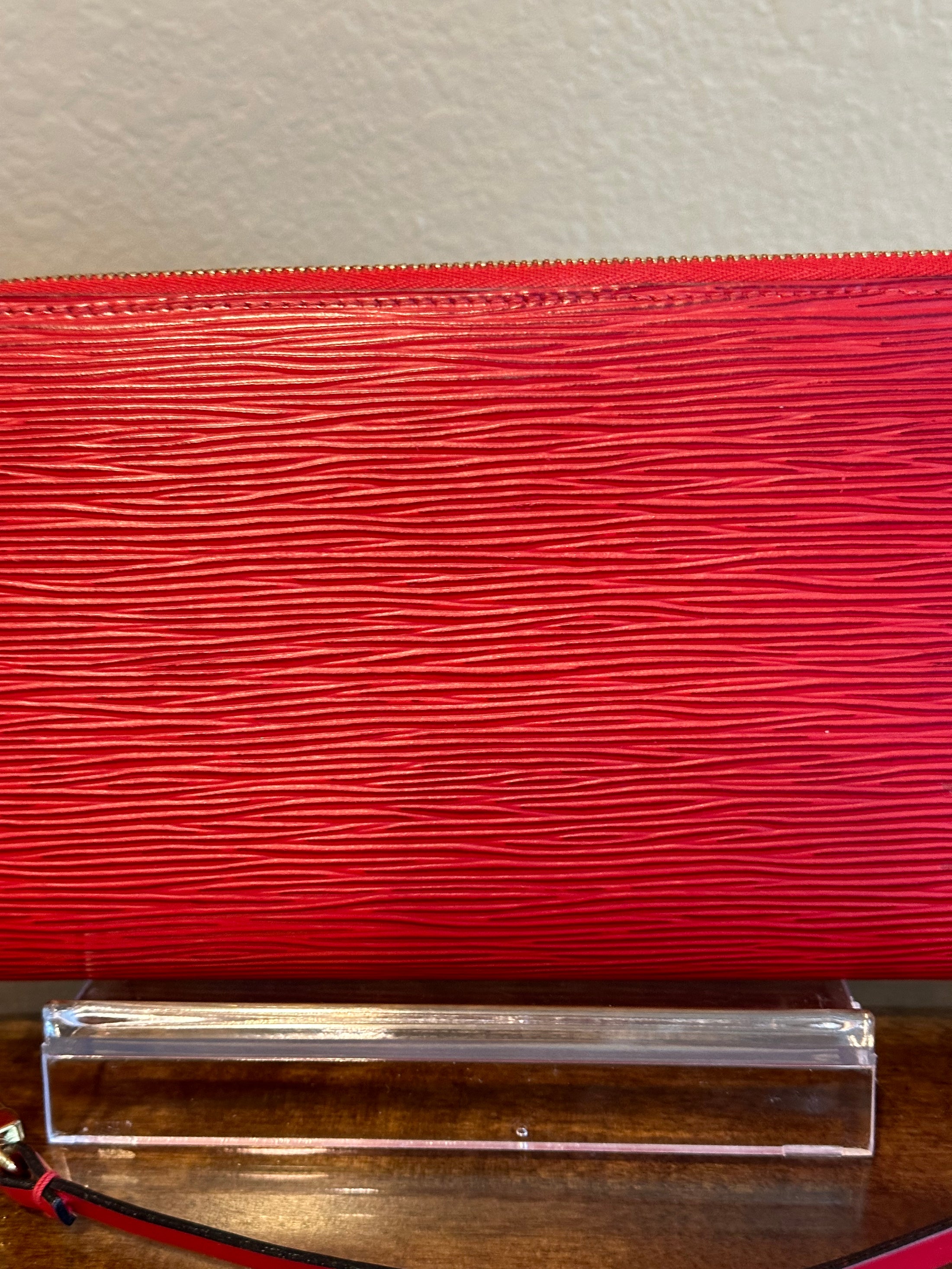 Pochette Accessoires in Red Epi