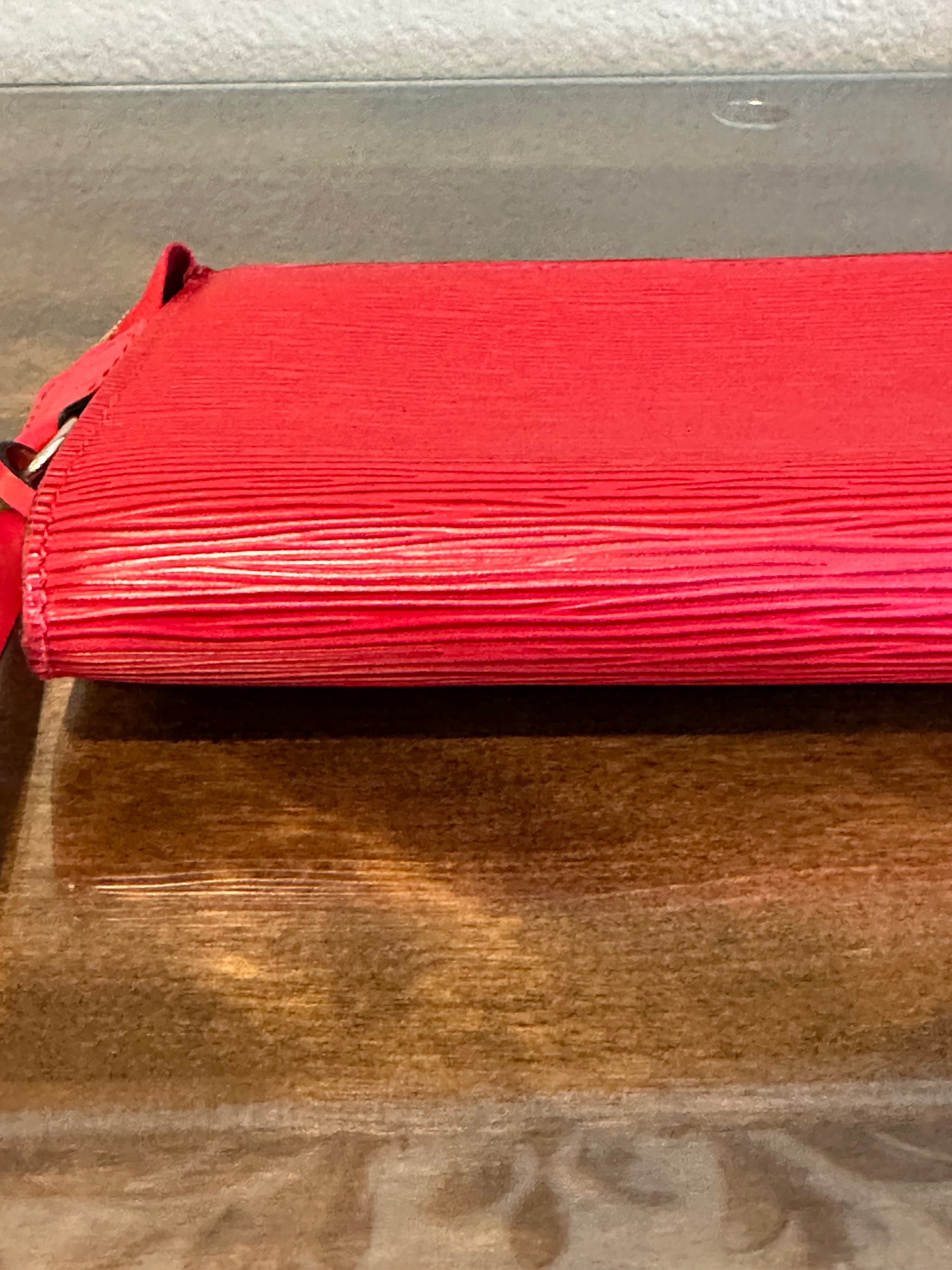 Pochette Accessoires in Red Epi